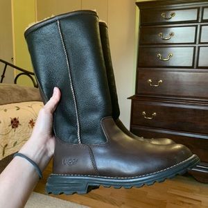 UGG Brooks Tall Boot *BRAND NEW* Sz 6